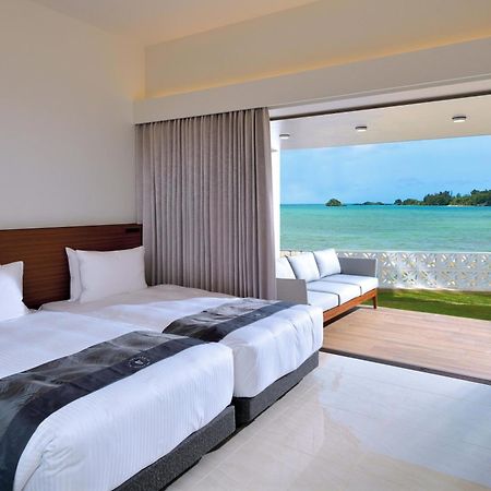 Villa Valiosa On The Beach Onna Exterior foto